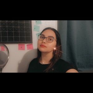 Meet your Posher, Dinae